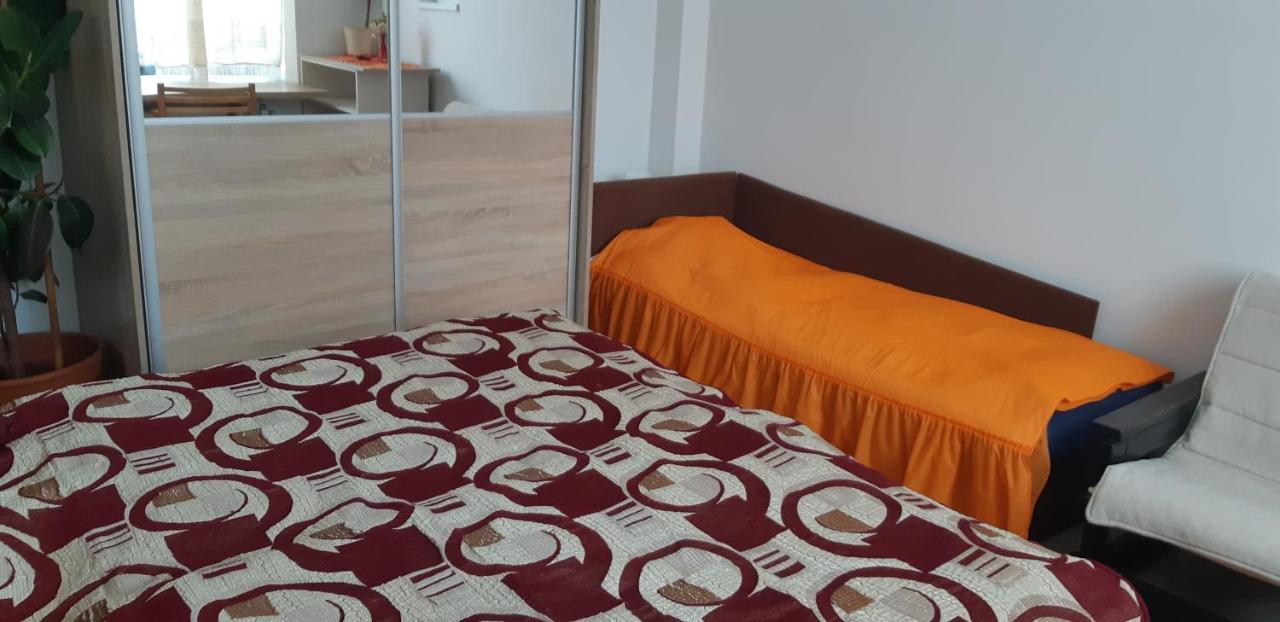 Apartman Yvet Sucany 外观 照片