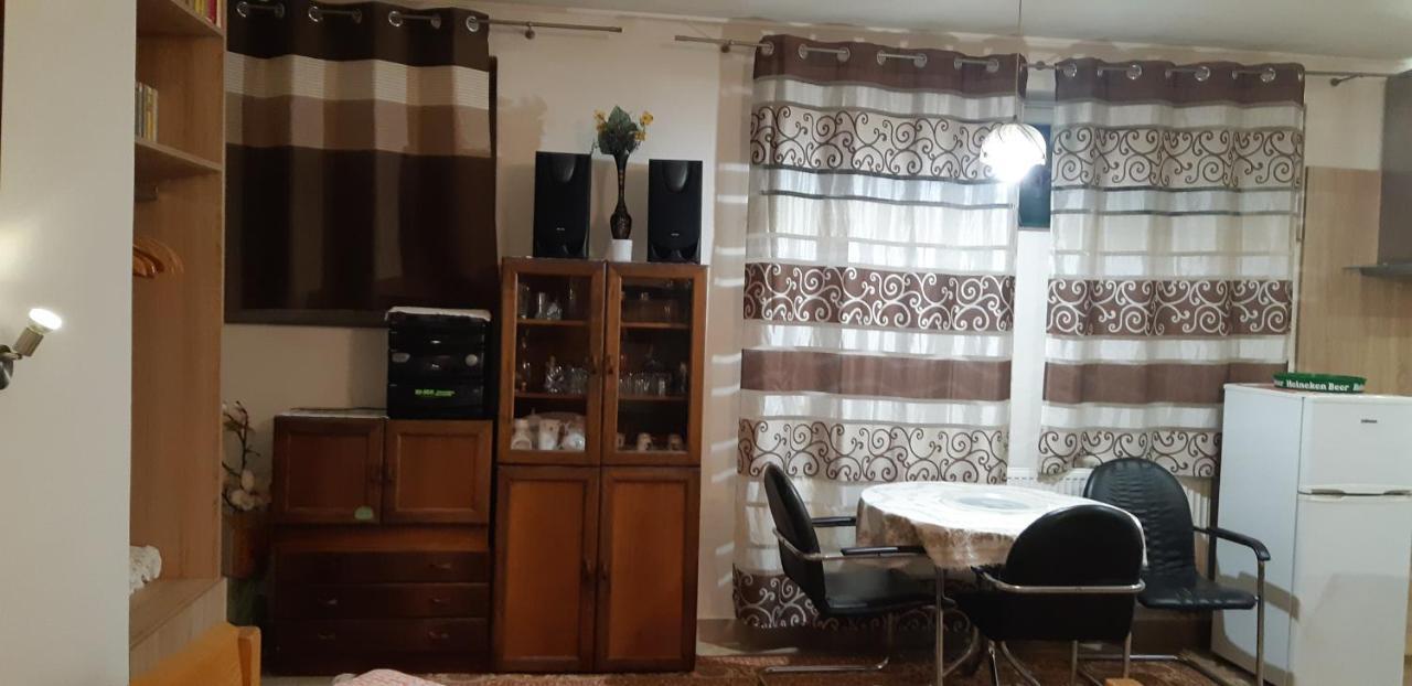 Apartman Yvet Sucany 外观 照片