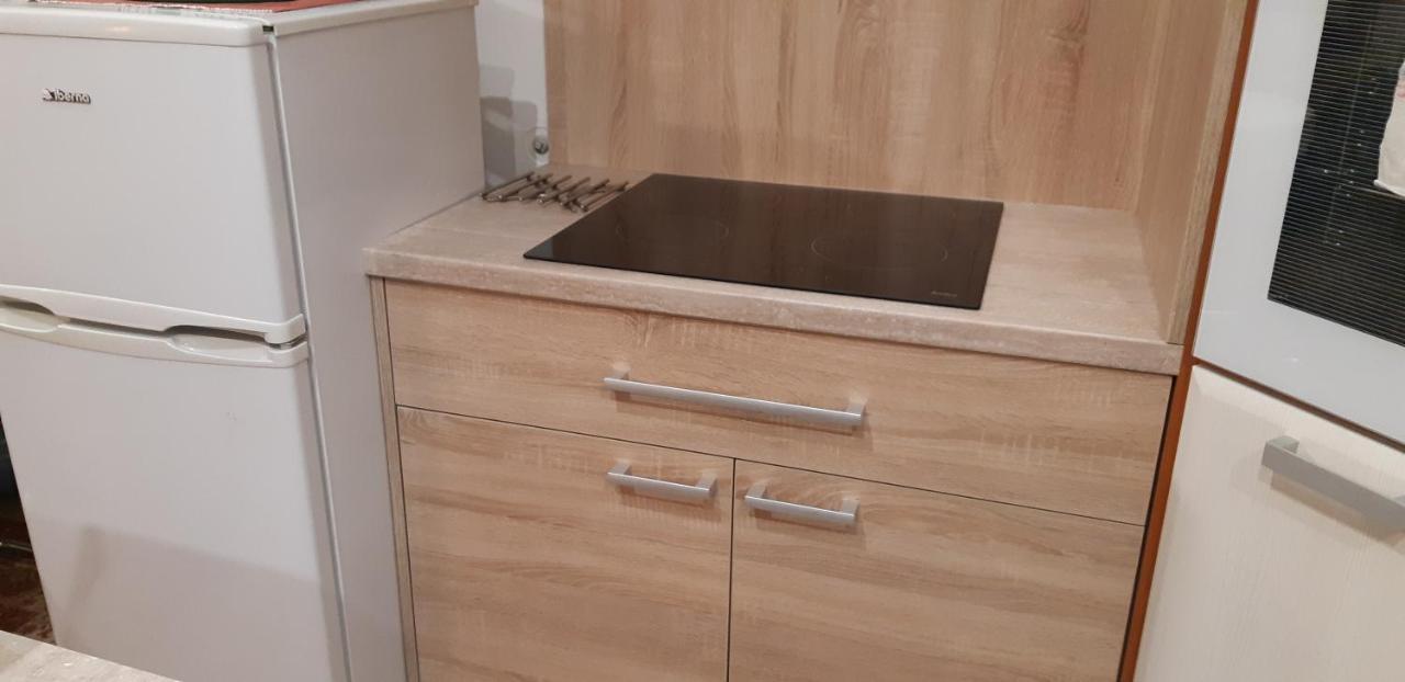 Apartman Yvet Sucany 外观 照片