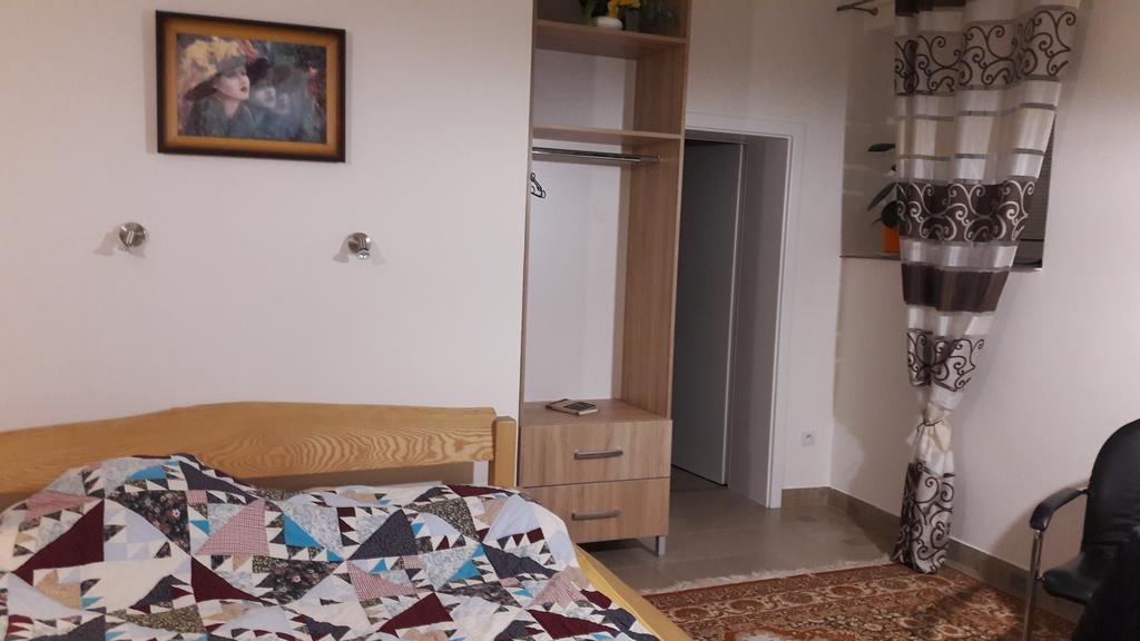 Apartman Yvet Sucany 外观 照片