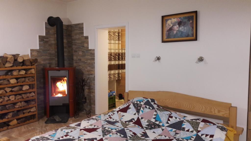 Apartman Yvet Sucany 外观 照片