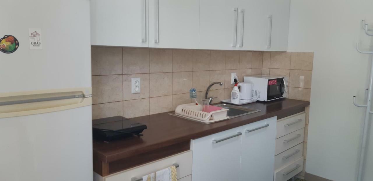 Apartman Yvet Sucany 外观 照片