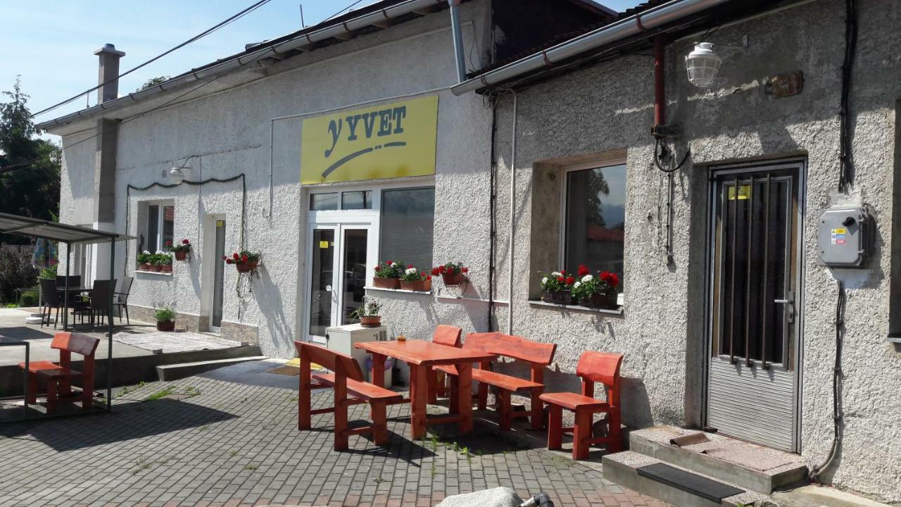 Apartman Yvet Sucany 外观 照片