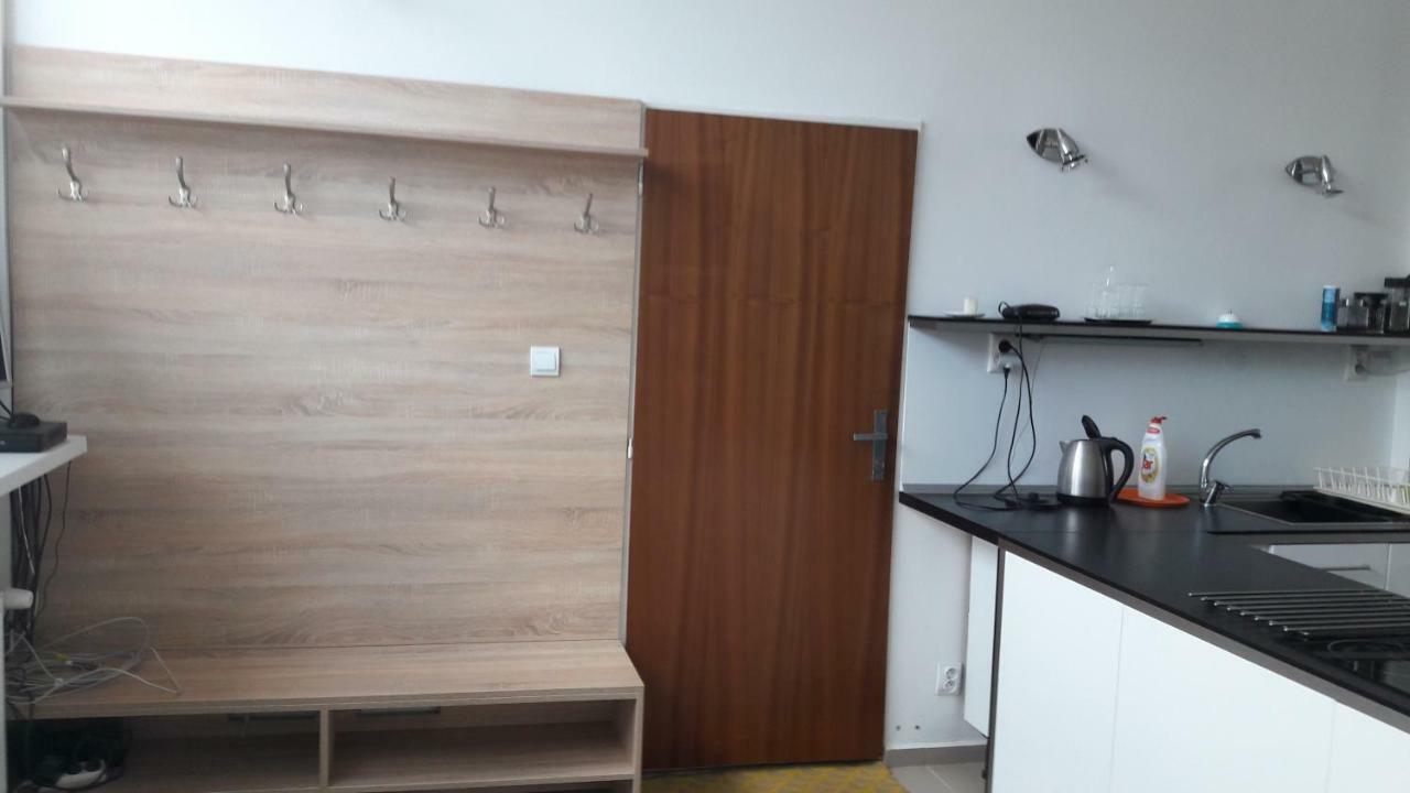 Apartman Yvet Sucany 外观 照片